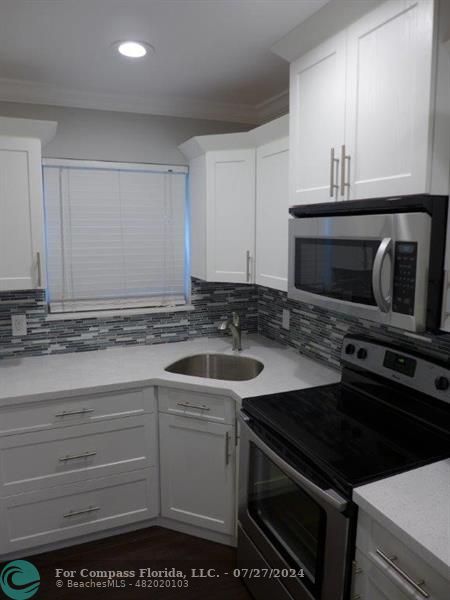 601 Southeast 5th Ct Unit 104  