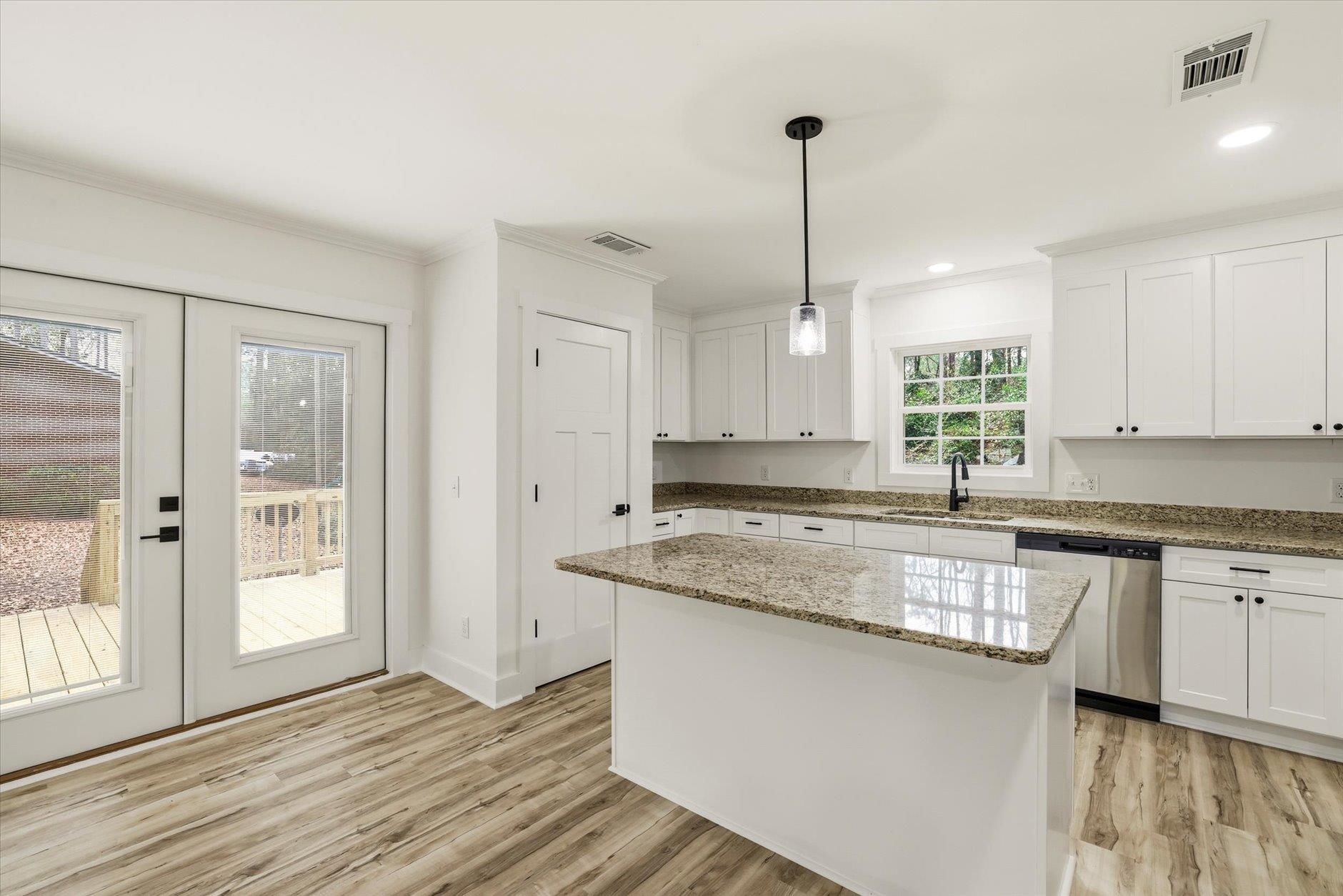 2216 Azalea Drive Southeast Moultrie, GA 31768 - Photo 10 of 42