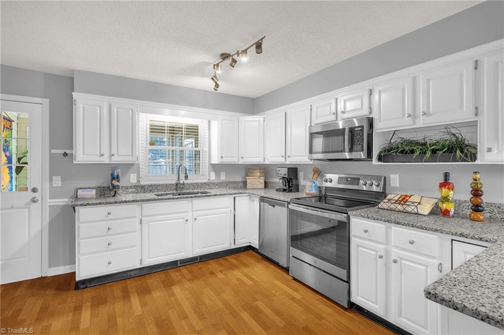 2190 Lindsey Bridge Road Madison, NC 27025 - Photo 14 of 50 Gallery Image 14
