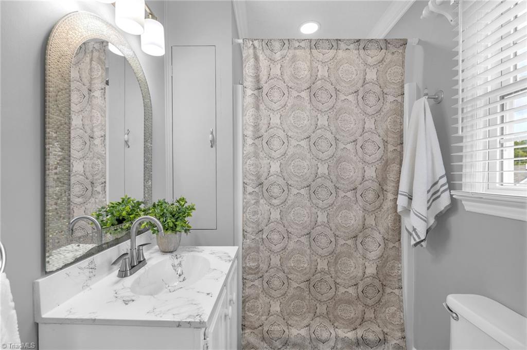 2190 Lindsey Bridge Road Madison, NC 27025 - Photo 29 of 50 Gallery Image 29