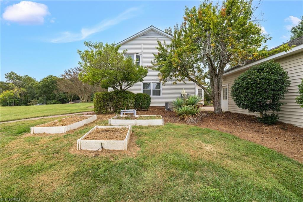 2190 Lindsey Bridge Road Madison, NC 27025 - Photo 36 of 50 Gallery Image 36