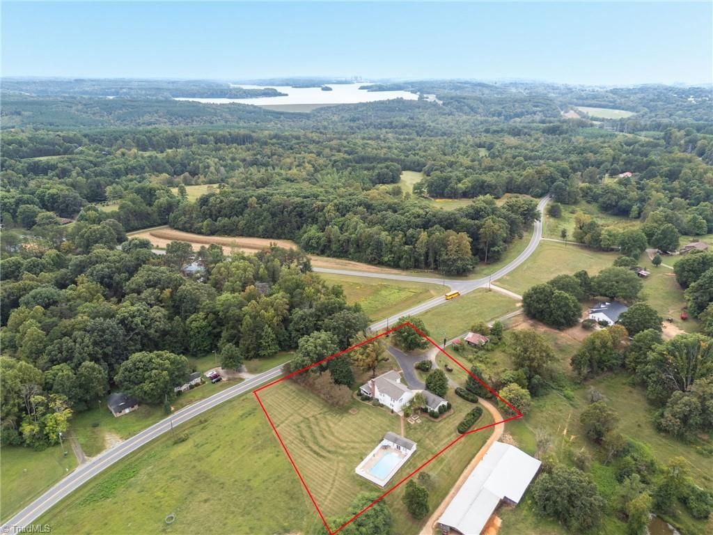 2190 Lindsey Bridge Road Madison, NC 27025 - Photo 43 of 50 Gallery Image 43