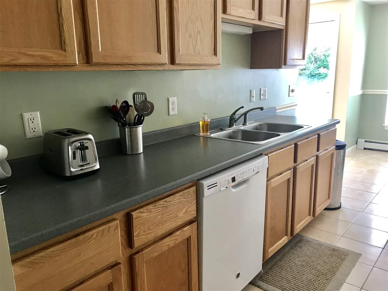 6 Pleasant Street, Unit F3 Hooksett, NH 03106 - Photo 5 of 23