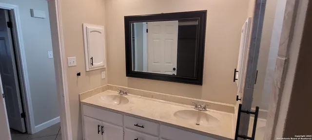 $2,795 | 14135 Woodstream, San Antonio, TX 78231