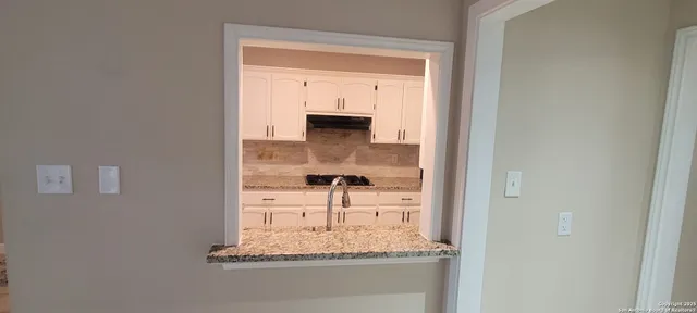 $2,795 | 14135 Woodstream, San Antonio, TX 78231