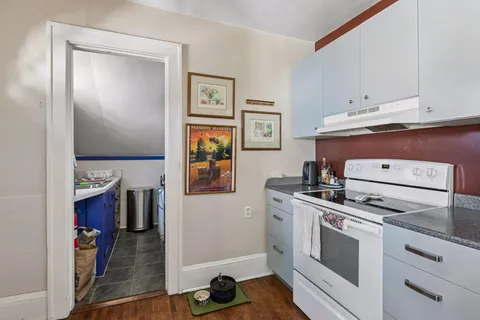 $325,000 | 1919 Como Avenue Southeast, Minneapolis, MN 55414