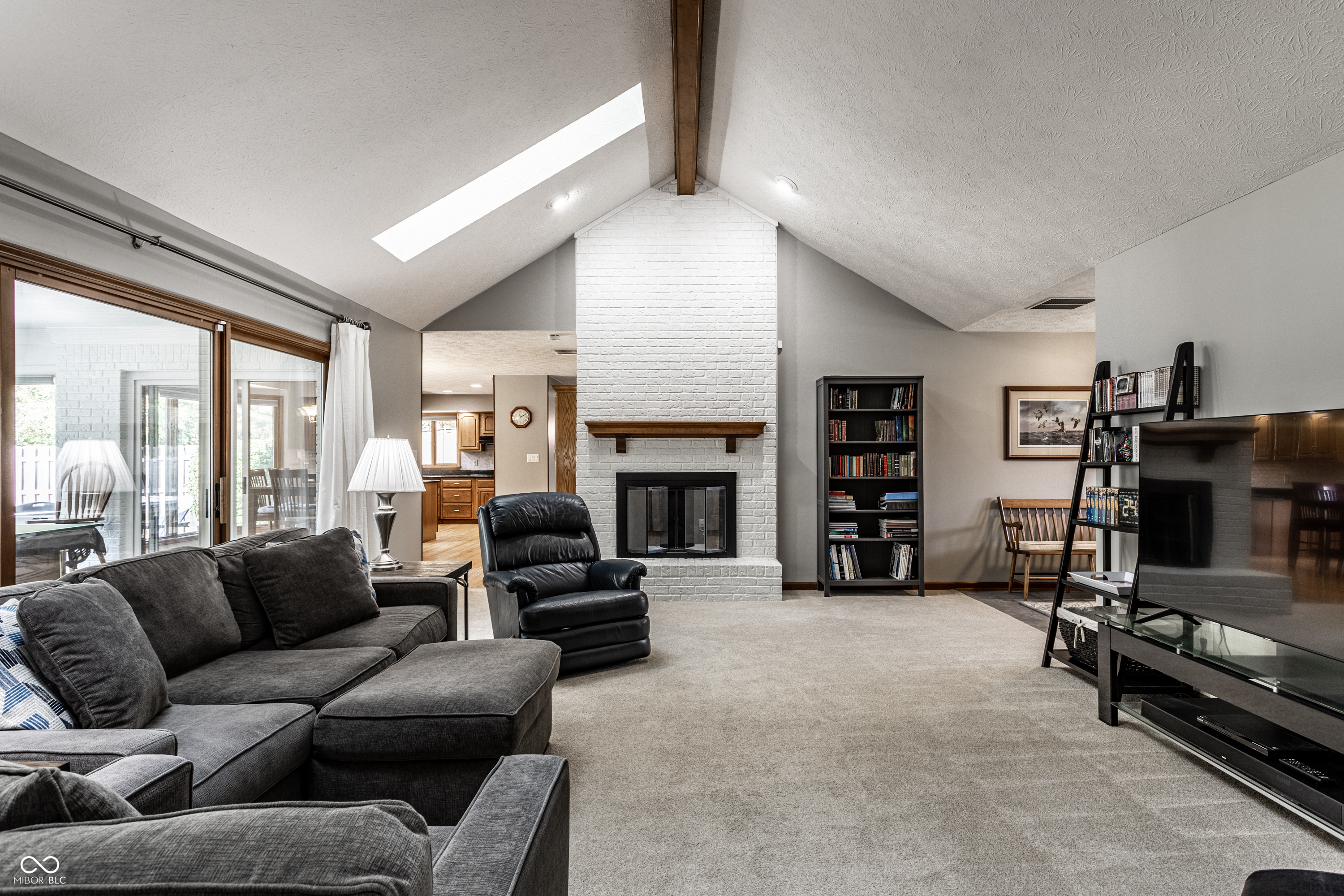 12272 Charing Cross Road Carmel, IN 46033 - Photo 7 of 34 Gallery Image 7
