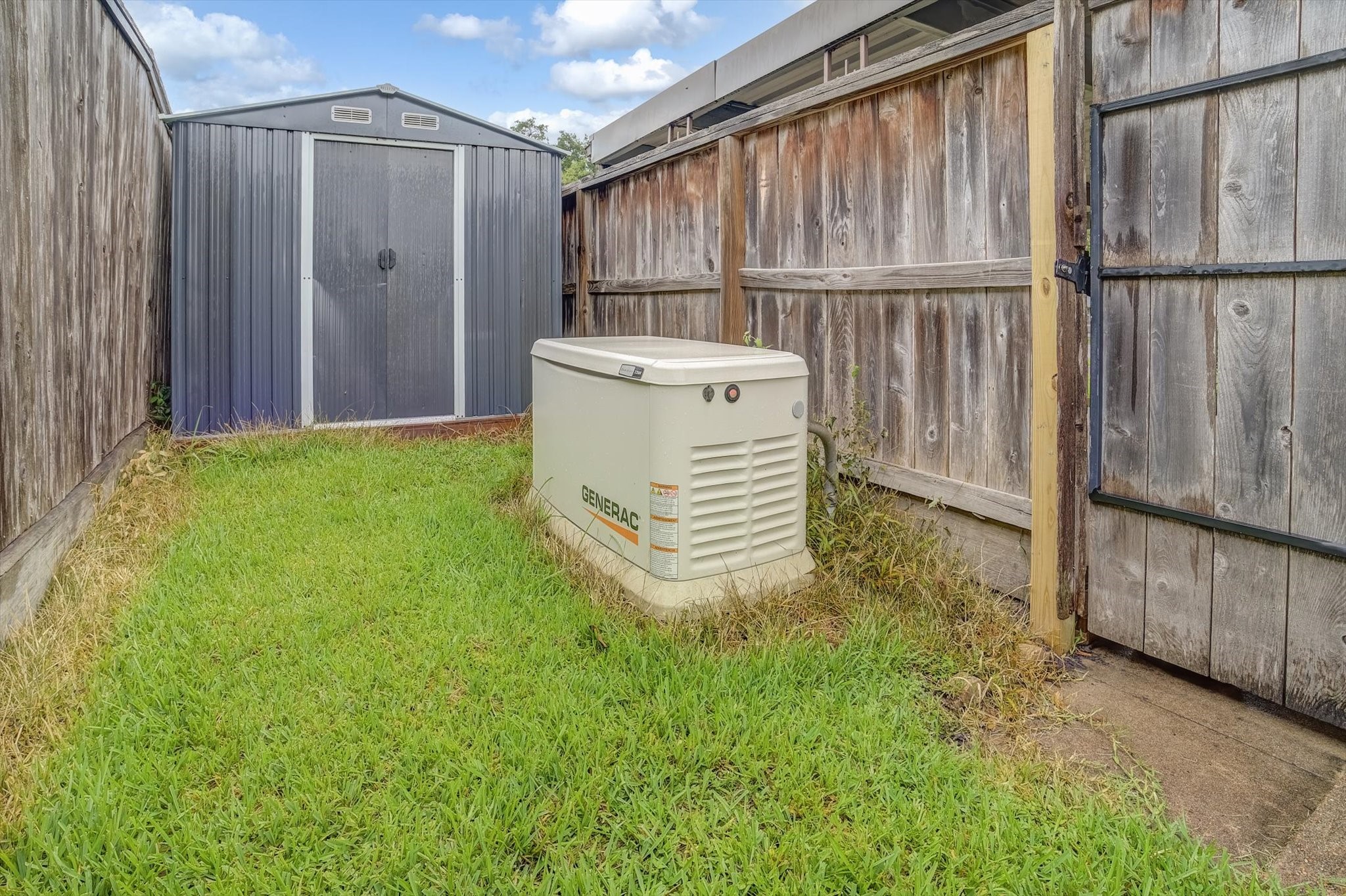 2123 Ridgecrest Drive Houston, TX 77055 - Photo 42 of 44
