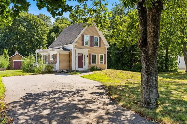 $530,000 | 33 White Street, Raynham, MA 02767