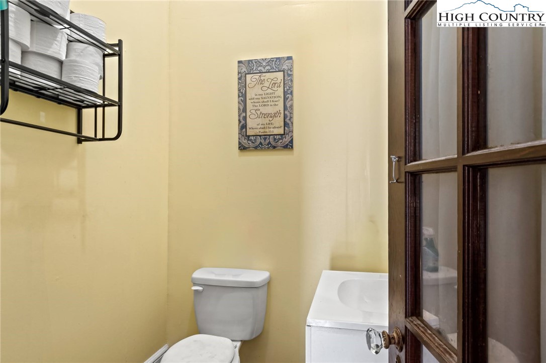 289 North Bridge Street Elkin, NC 28621 - Photo 21 of 29