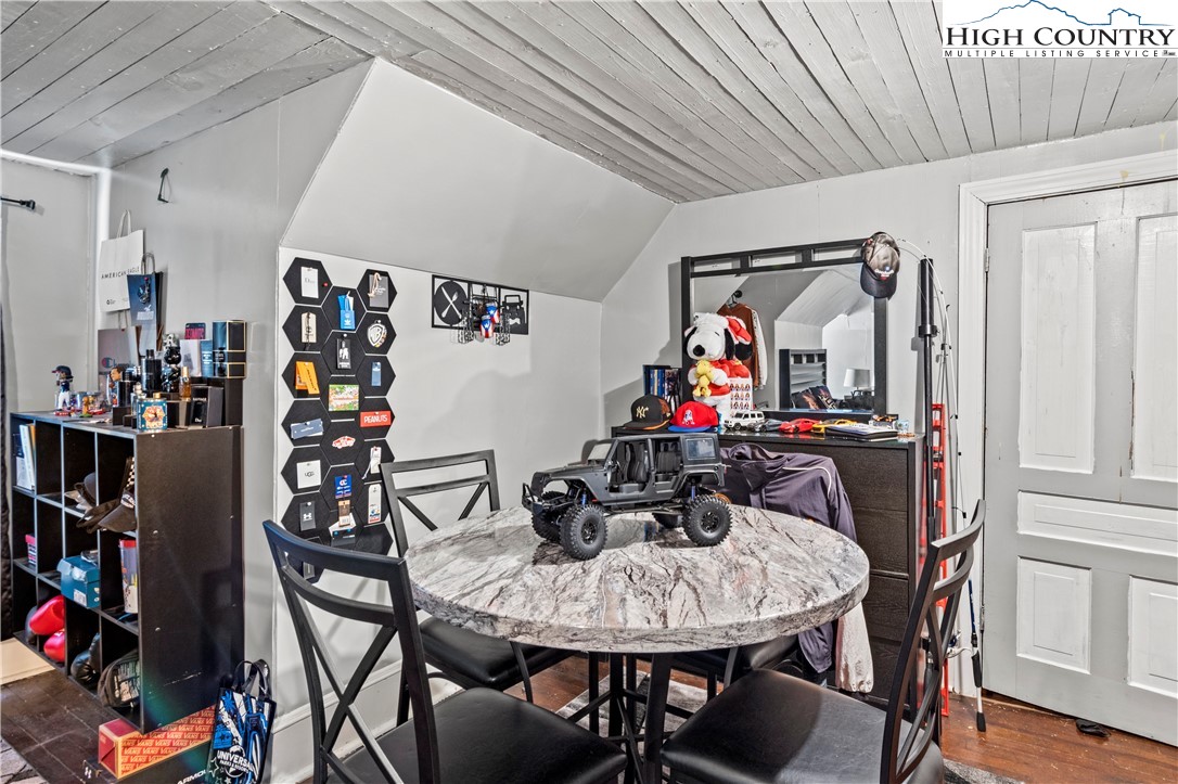 289 North Bridge Street Elkin, NC 28621 - Photo 24 of 29