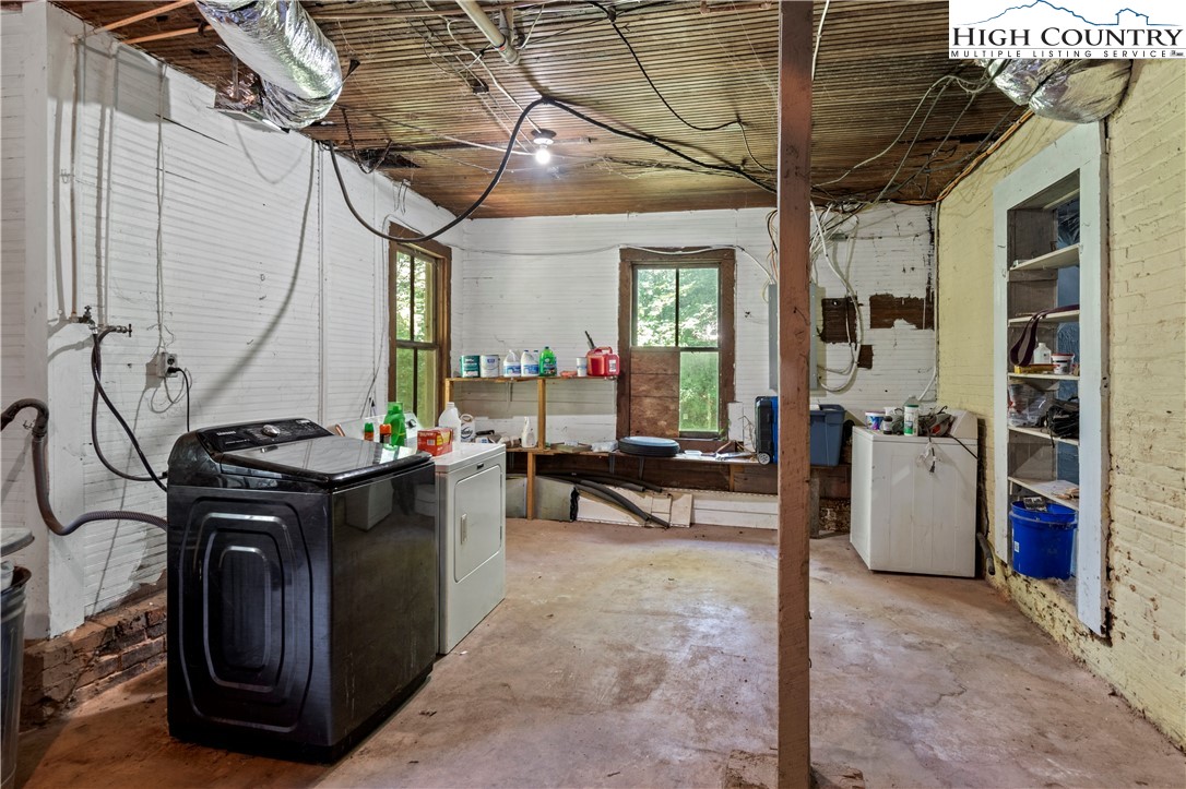 289 North Bridge Street Elkin, NC 28621 - Photo 27 of 29