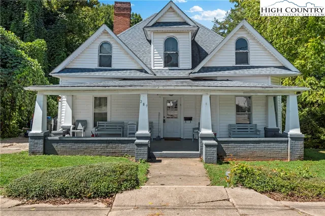 $155,000 | 289 North Bridge Street, Elkin, NC 28621