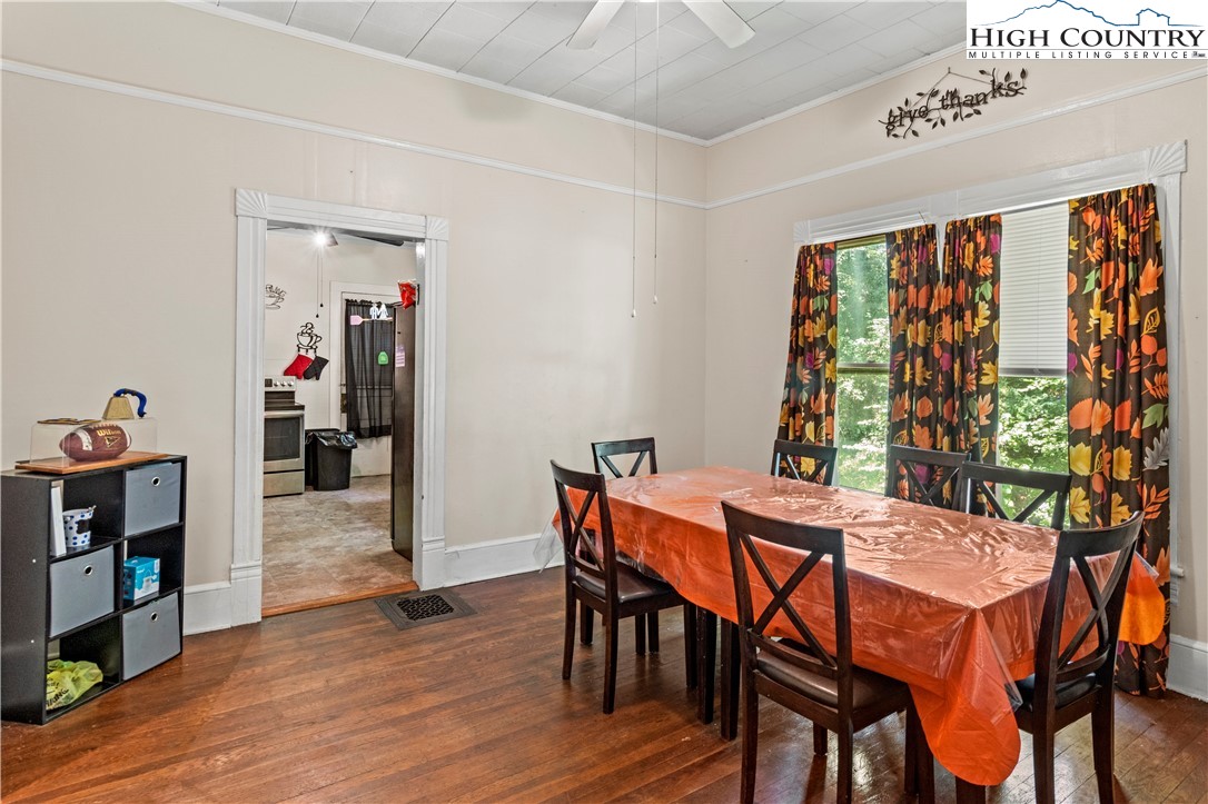 289 North Bridge Street Elkin, NC 28621 - Photo 9 of 29