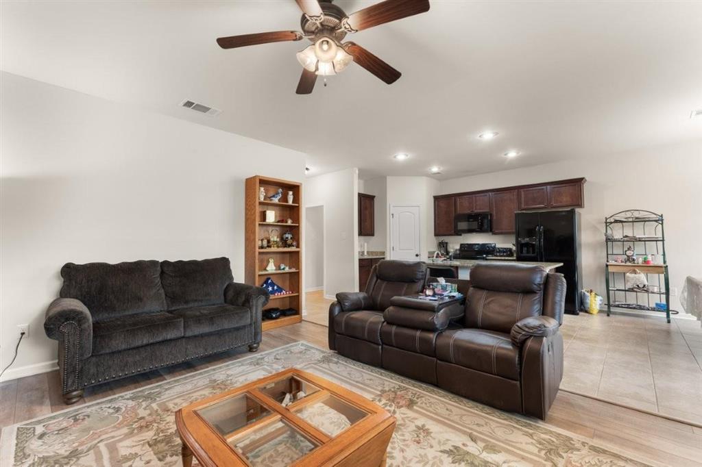 856 Desoto Street Lake Charles, LA 70607 - Photo 3 of 25