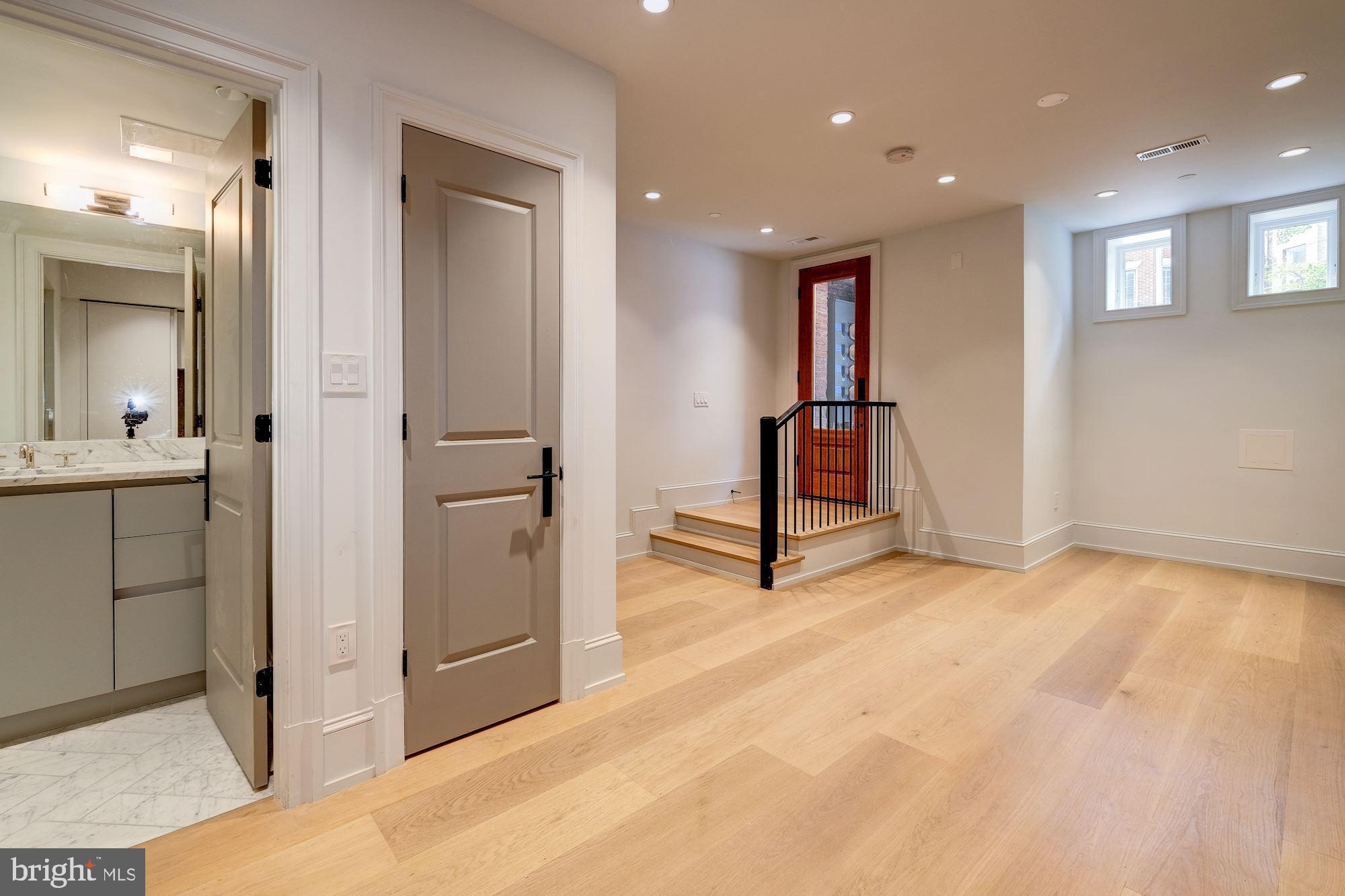 1829 Kalorama Road Northwest, Unit 1 Washington, DC 20009 - Photo 7 of 11 Gallery Image 7