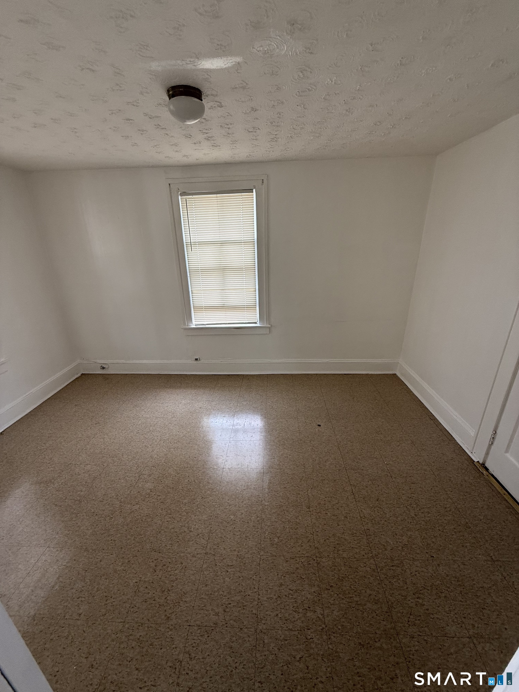 39 Grand Street, Unit 4 Middletown, CT 06457 - Photo 4 of 11