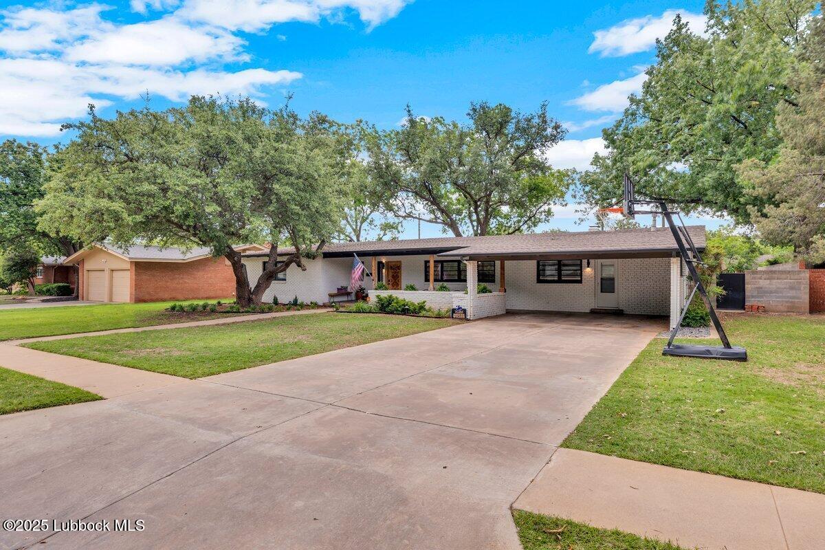 3303 39th Street Lubbock, TX 79413 - Photo 3 of 35 3303 39th St 3