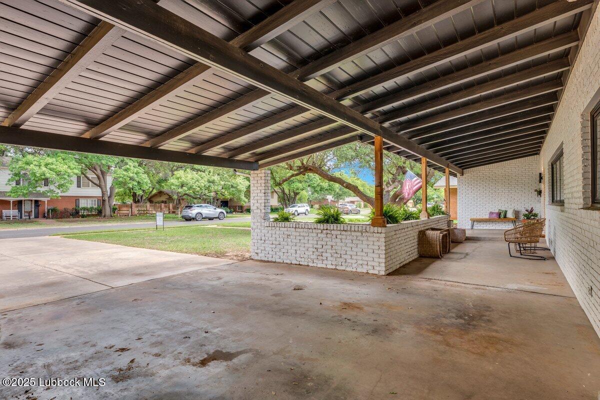 3303 39th Street Lubbock, TX 79413 - Photo 5 of 35 3303 39th St 5