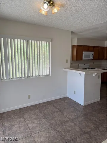 $1,950 | 2805 Albemarle Way, Henderson, NV 89014