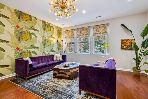 $929,000 | 60 Glen Road, Unit 108, Brookline, MA 02445