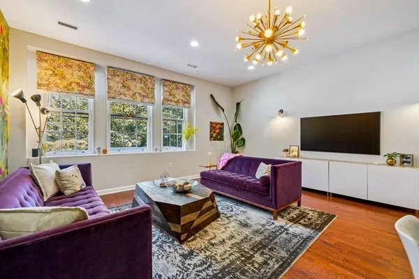 $879,000 | 60 Glen Road, Unit 108, Brookline, MA 02445