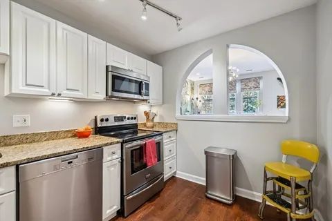 $929,000 | 60 Glen Road, Unit 108, Brookline, MA 02445