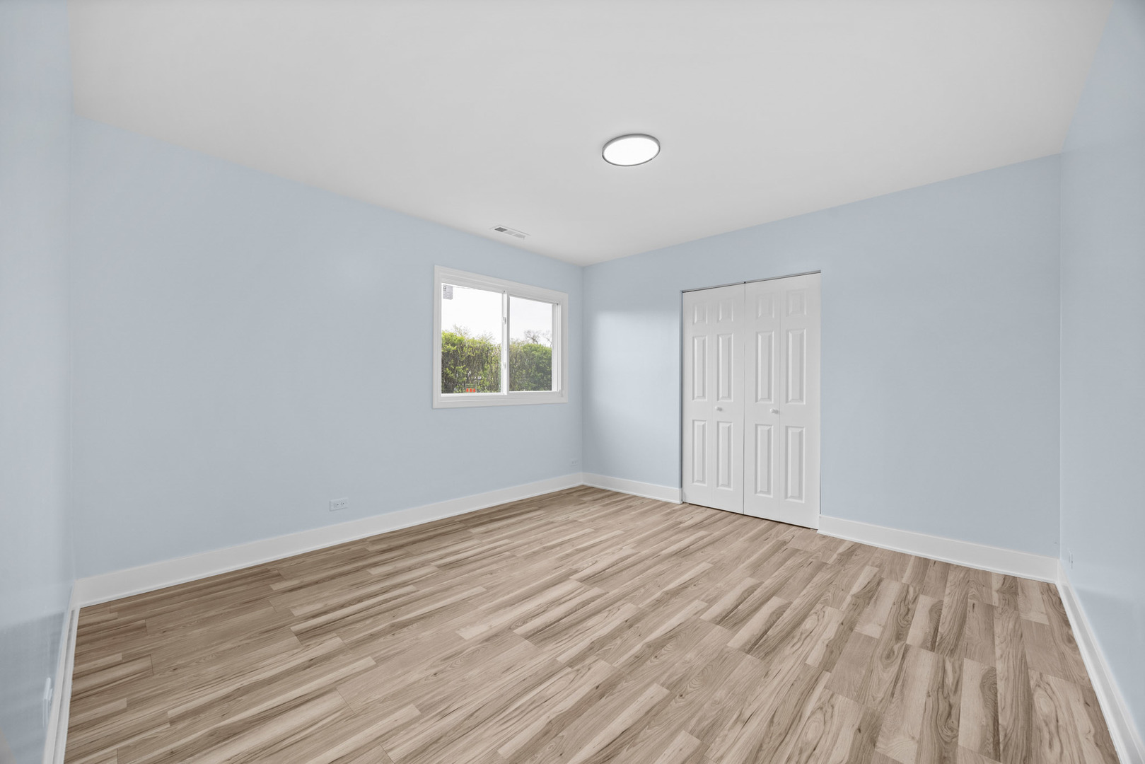 1415 North Taft Avenue Berkeley, IL 60163 - Photo 16 of 24 wooden floor in a room