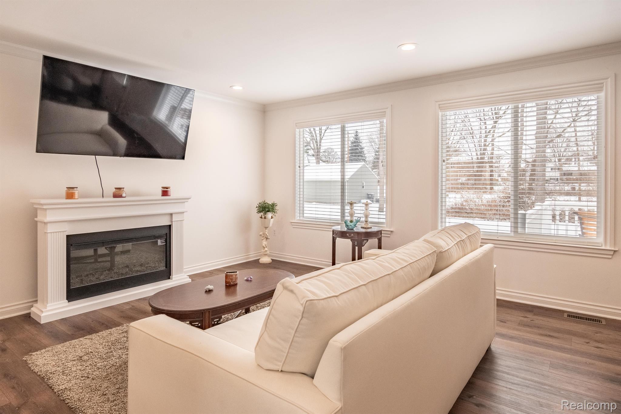 225 Mussey Street Romeo, MI 48065 - Photo 4 of 43 Gallery Image 4
