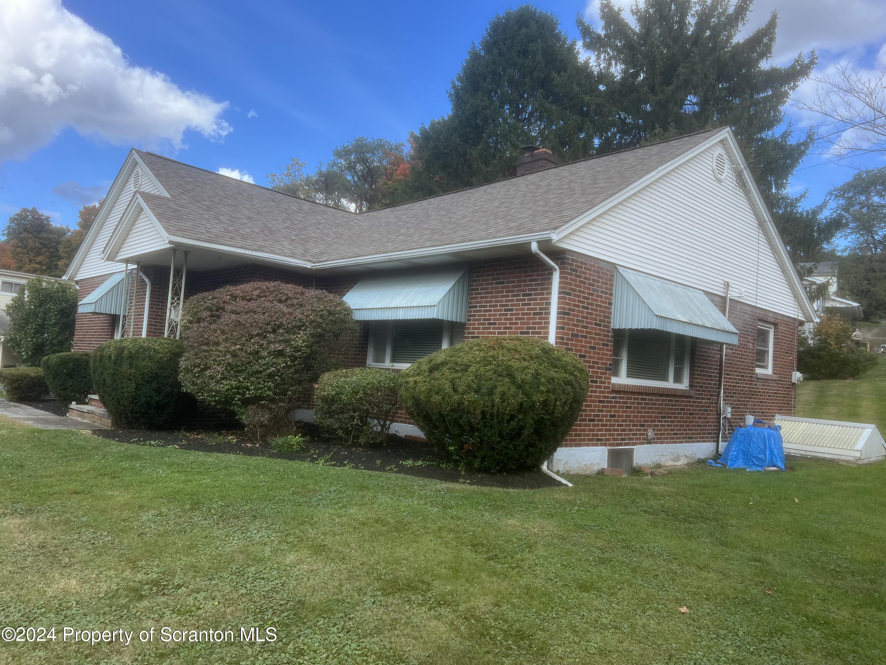 908 South Abington Road Clarks Summit, PA 18411 - Photo 1 of 11 Gallery Image 1