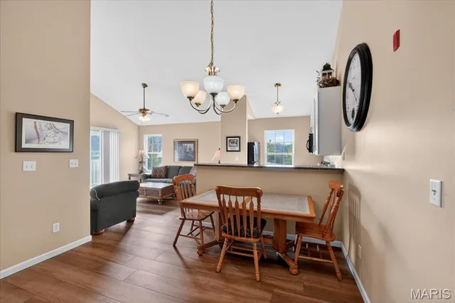 $172,500 | 2490 Lampong Drive, Unit 300C, St. Louis, MO 63125