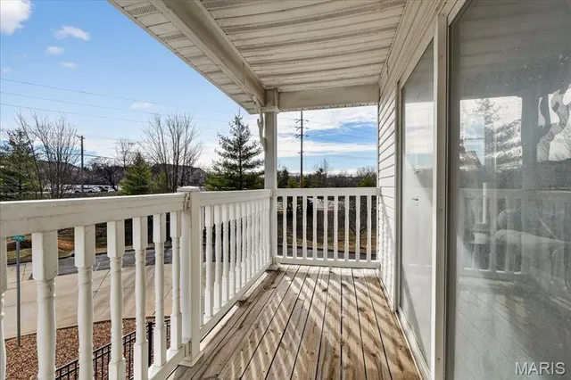 $172,500 | 2490 Lampong Drive, Unit 300C, St. Louis, MO 63125