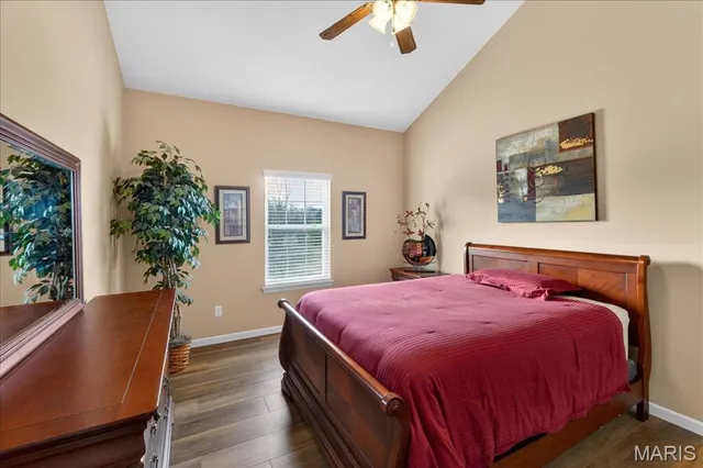 $172,500 | 2490 Lampong Drive, Unit 300C, St. Louis, MO 63125