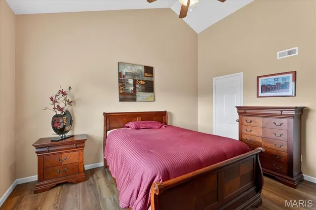 $172,500 | 2490 Lampong Drive, Unit 300C, St. Louis, MO 63125