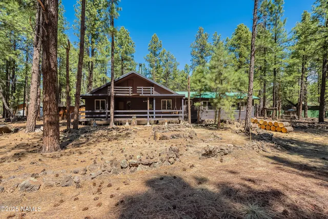 $299,900 | 7621 East Jolly Rogue Lane, Williams, AZ 86046