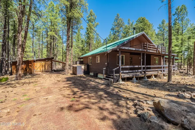 $299,900 | 7621 East Jolly Rogue Lane, Williams, AZ 86046