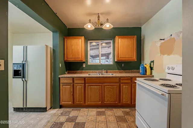 $299,900 | 7621 East Jolly Rogue Lane, Williams, AZ 86046