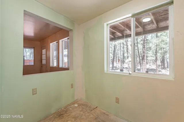 $299,900 | 7621 East Jolly Rogue Lane, Williams, AZ 86046