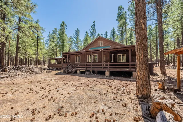 $299,900 | 7621 East Jolly Rogue Lane, Williams, AZ 86046