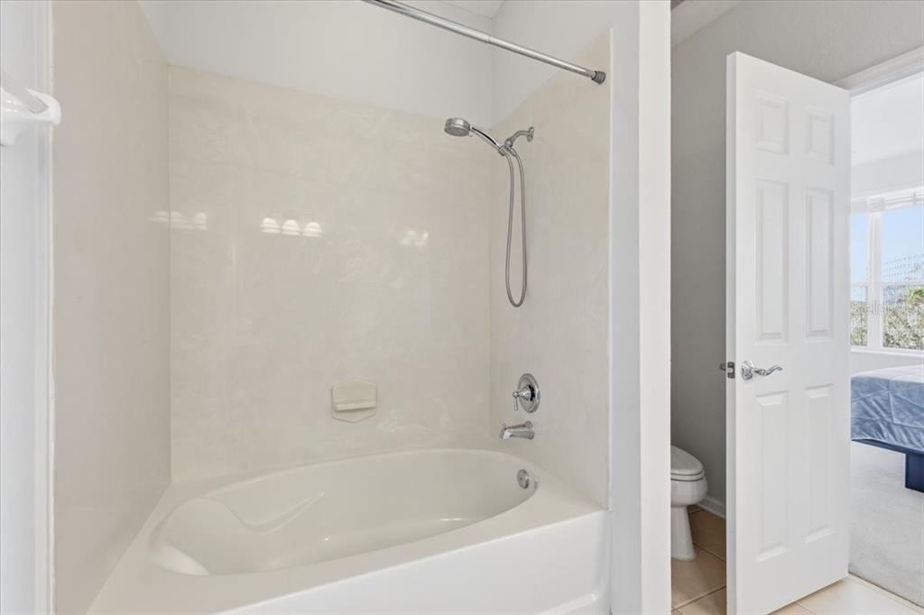 5026 Tideview Circle, Unit 12 Orlando, FL 32819 - Photo 31 of 41 a close view of a bathtub in bathroom