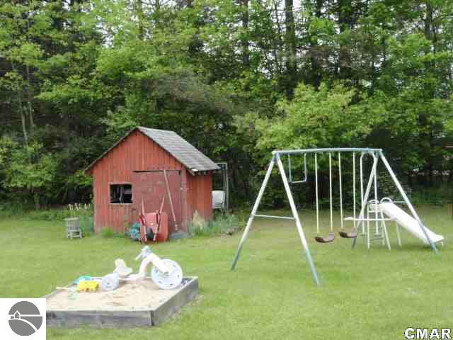 6405 West Airline Road Weidman, MI 48893 - Photo 8 of 8 1767793-7.JPG