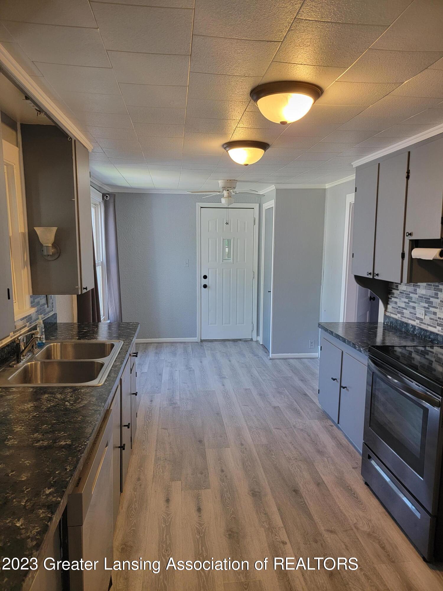 2301 West Jolly Road Lansing, MI 48911 - Photo 7 of 18 20230601_152835