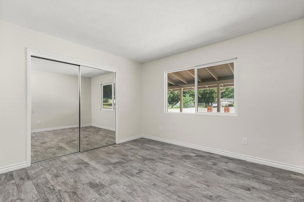 13500 Jamul Drive Jamul, CA 91935 - Photo 25 of 39 an empty room with a window