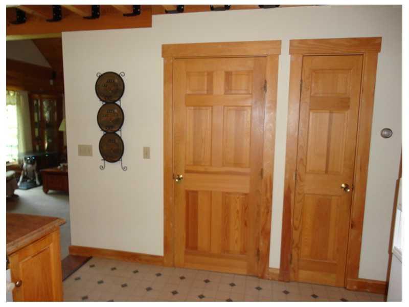 91 North Wayne Road Readfield, ME 04355 - Photo 16 of 35 Kitchen. Pantry