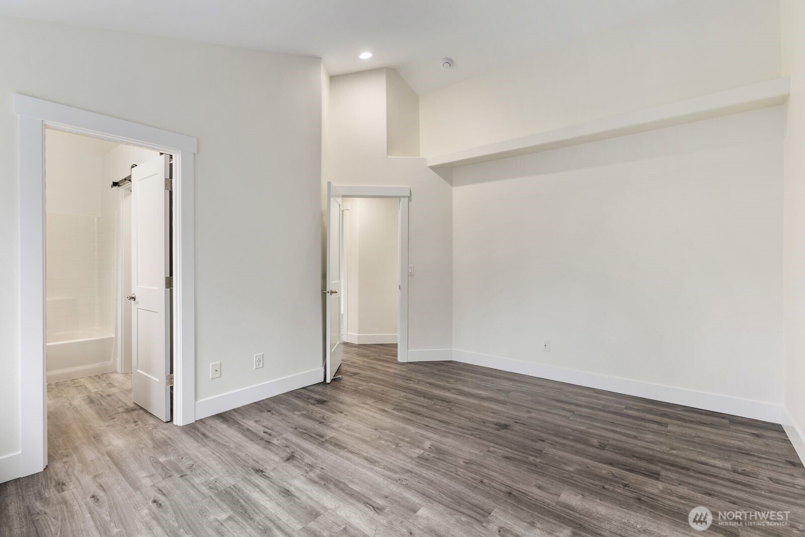 21659 Southeast 239th Place Maple Valley, WA 98038 - Photo 15 of 34