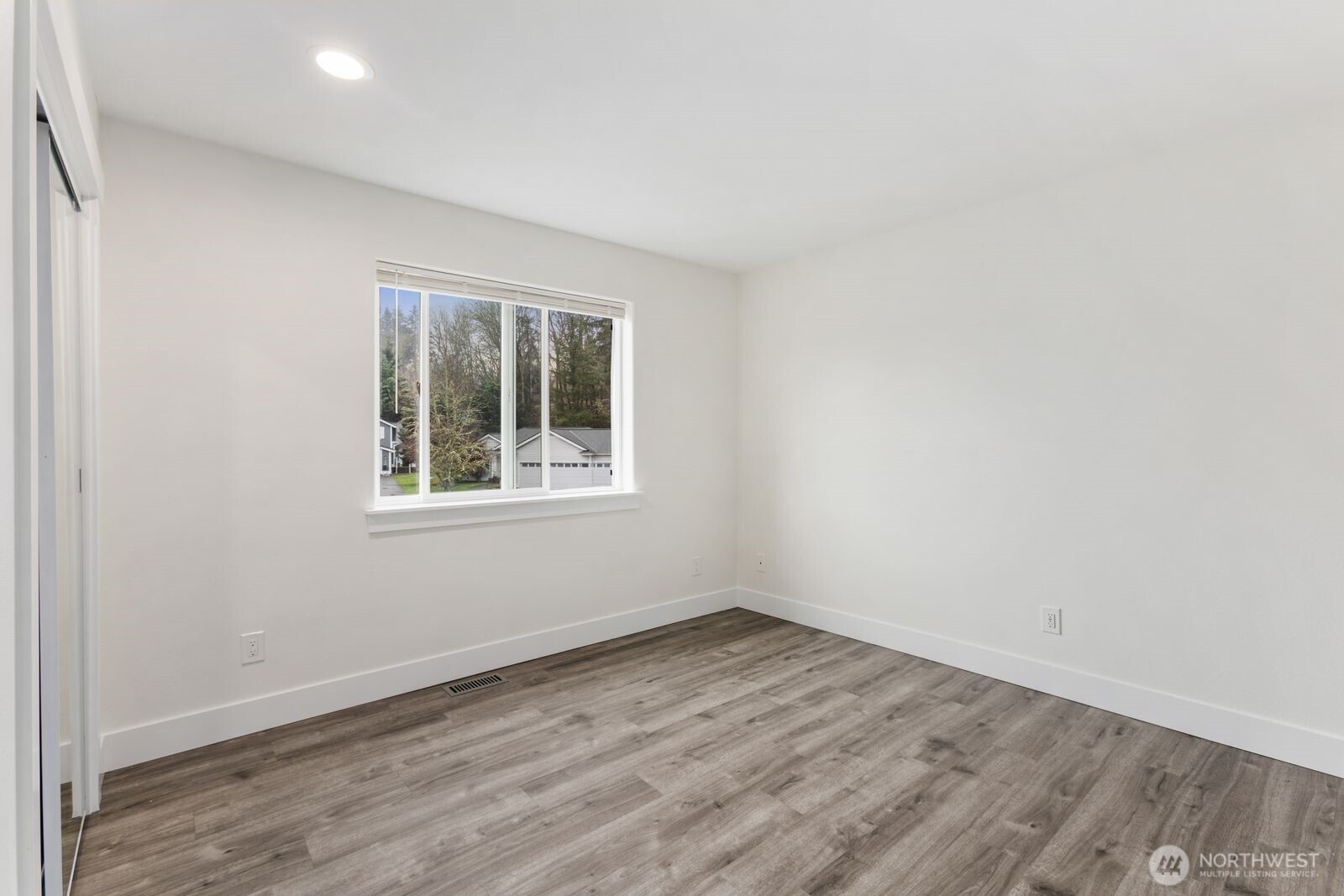 21659 Southeast 239th Place Maple Valley, WA 98038 - Photo 17 of 34
