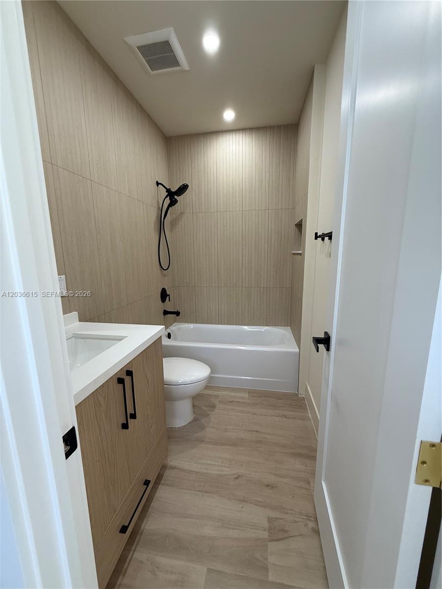 3326 Elizabeth Street Miami, FL 33133 - Photo 43 of 59