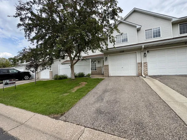 $225,000 | 1729 Riverwood Drive, Unit 64, Burnsville, MN 55337