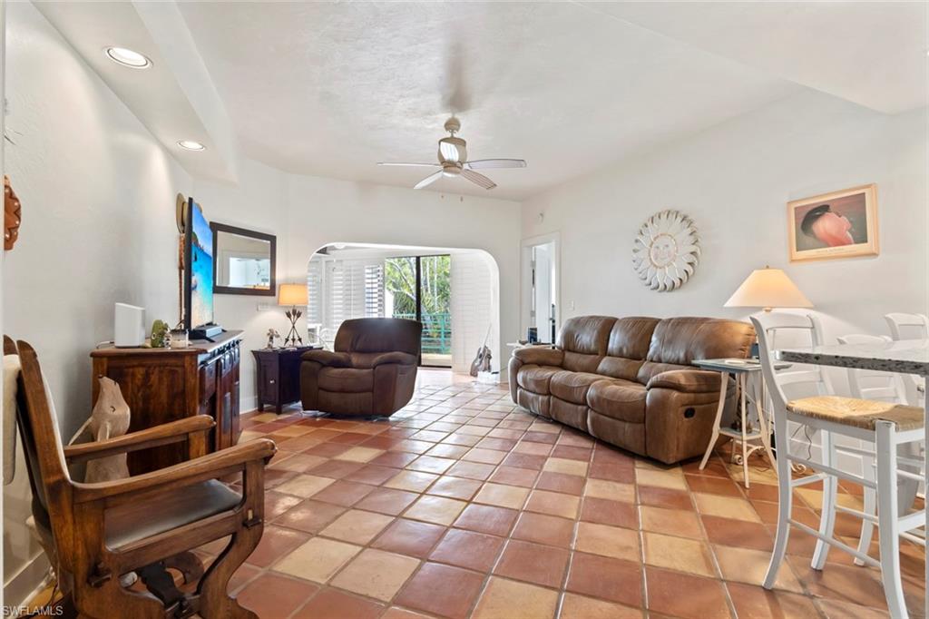 2294 Anchorage Lane, Unit B Naples, FL 34104 - Photo 11 of 31