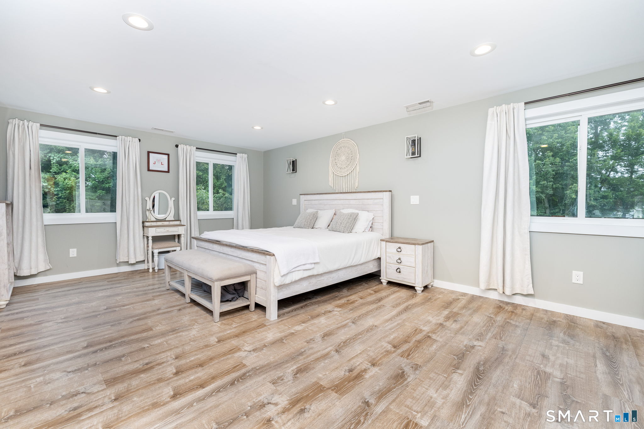 51 October Hill Road Hamden, CT 06518 - Photo 26 of 40 Gallery Image 26